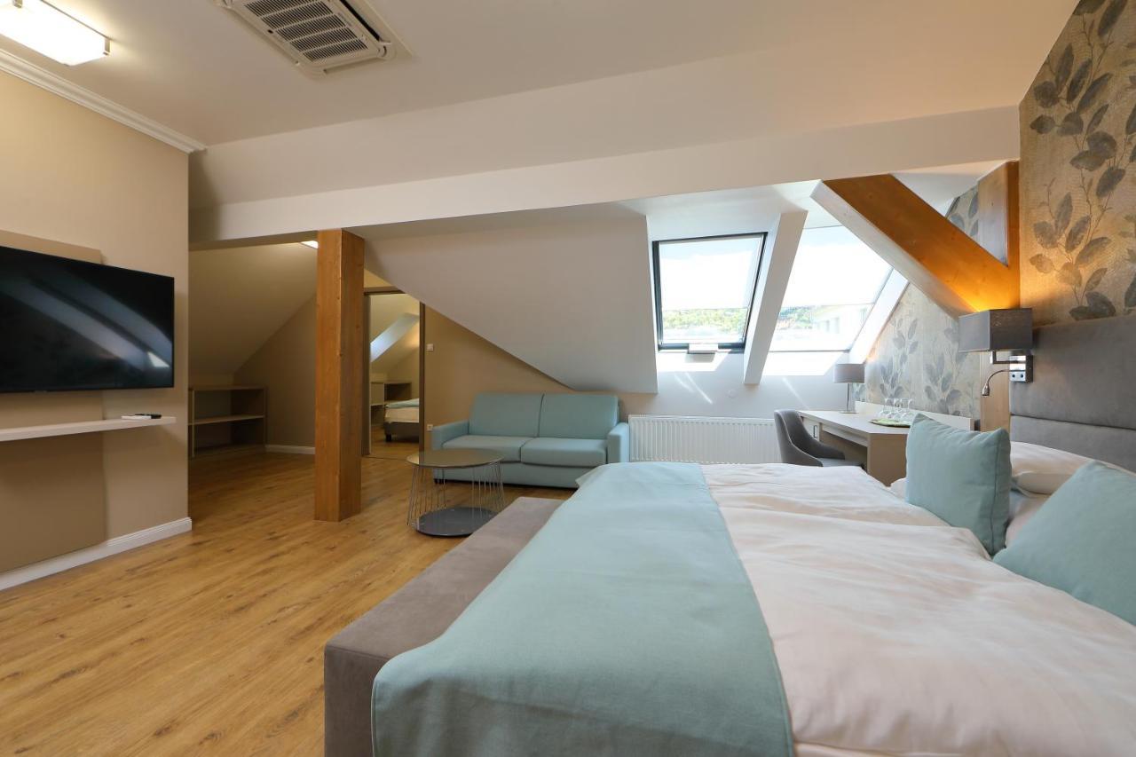 Hotel Blaha Lujza Balatonfured Ngoại thất bức ảnh
