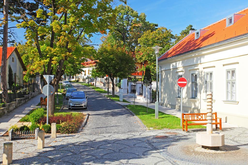 Hotel Blaha Lujza Balatonfured Ngoại thất bức ảnh