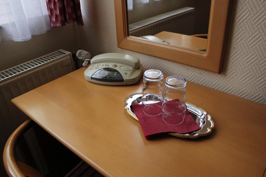 Hotel Blaha Lujza Balatonfured Phòng bức ảnh