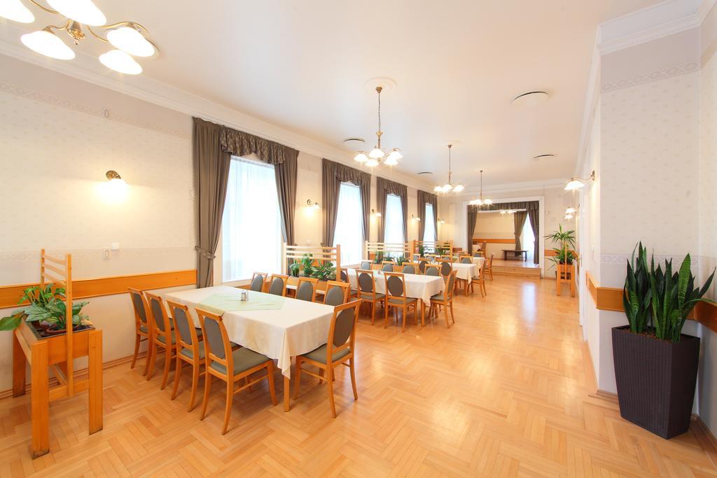 Hotel Blaha Lujza Balatonfured Ngoại thất bức ảnh