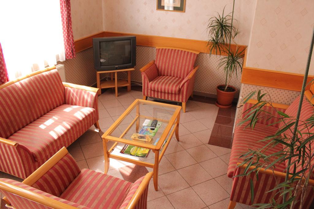 Hotel Blaha Lujza Balatonfured Ngoại thất bức ảnh