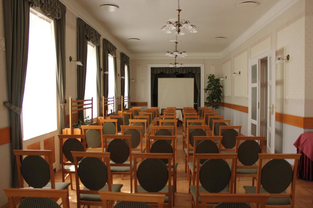 Hotel Blaha Lujza Balatonfured Ngoại thất bức ảnh