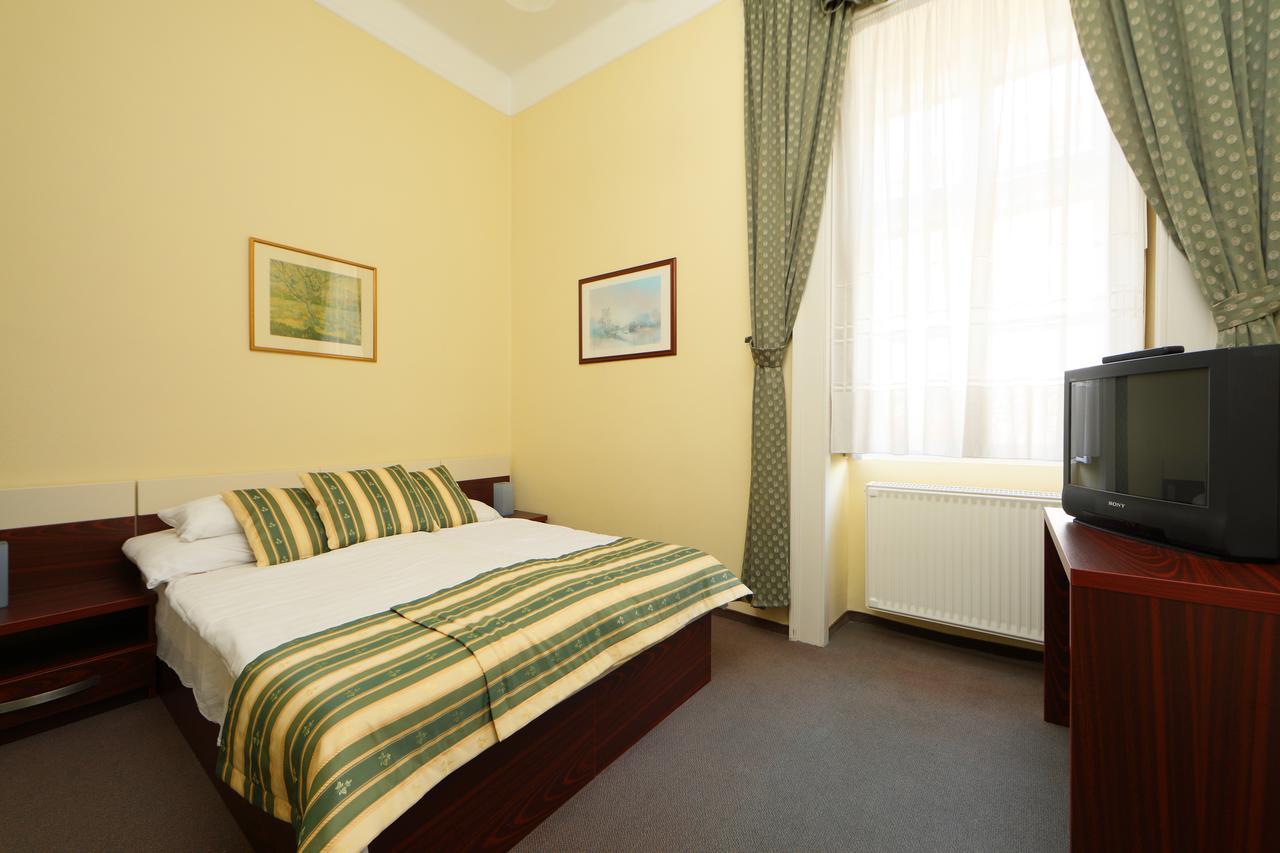 Hotel Blaha Lujza Balatonfured Ngoại thất bức ảnh