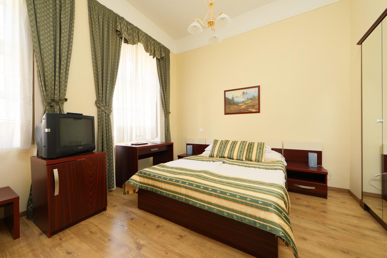 Hotel Blaha Lujza Balatonfured Ngoại thất bức ảnh